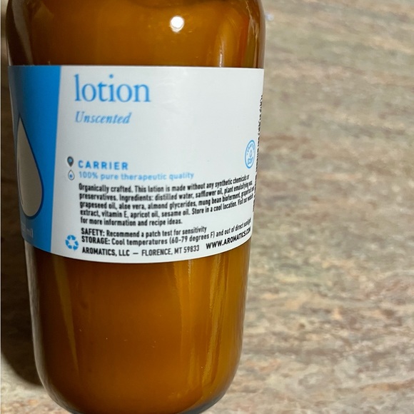 New Aromatics unscented lotion in glass bottle - Picture 6 of 9